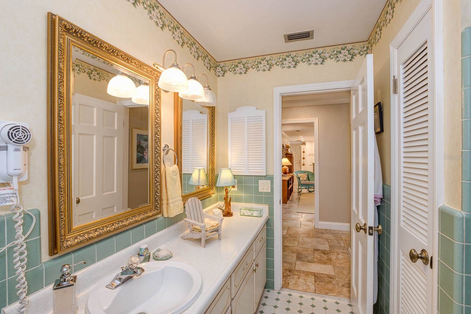 900 North Citrus Avenue, Howey In The Hills, FL 34737