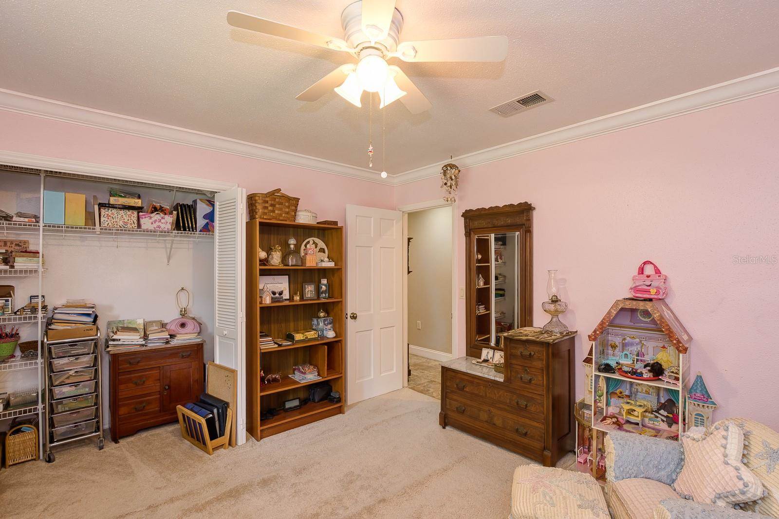 900 North Citrus Avenue, Howey In The Hills, FL 34737