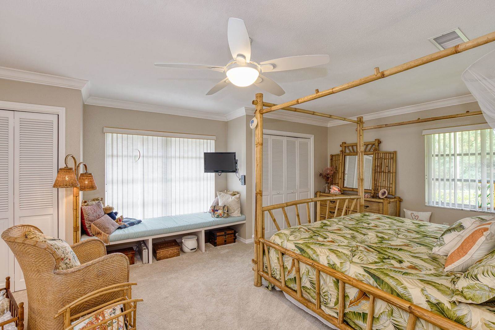 900 North Citrus Avenue, Howey In The Hills, FL 34737