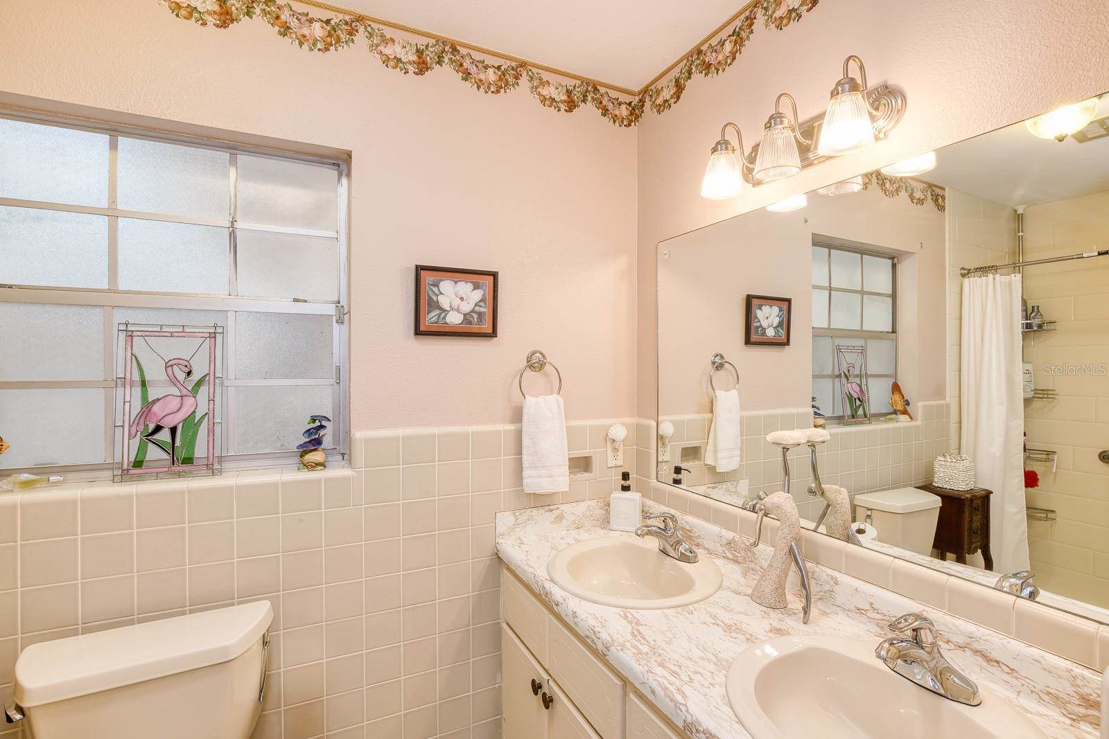 900 North Citrus Avenue, Howey In The Hills, FL 34737