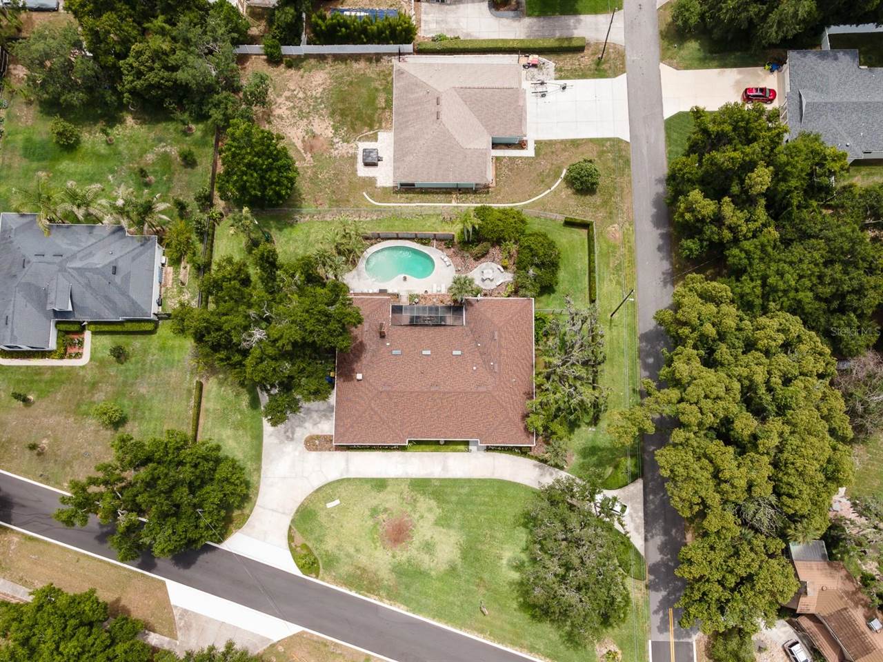 900 North Citrus Avenue, Howey In The Hills, FL 34737