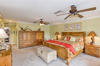 900 North Citrus Avenue, Howey In The Hills, FL 34737
