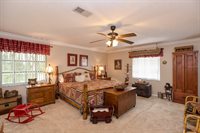 900 North Citrus Avenue, Howey In The Hills, FL 34737