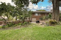 900 North Citrus Avenue, Howey In The Hills, FL 34737