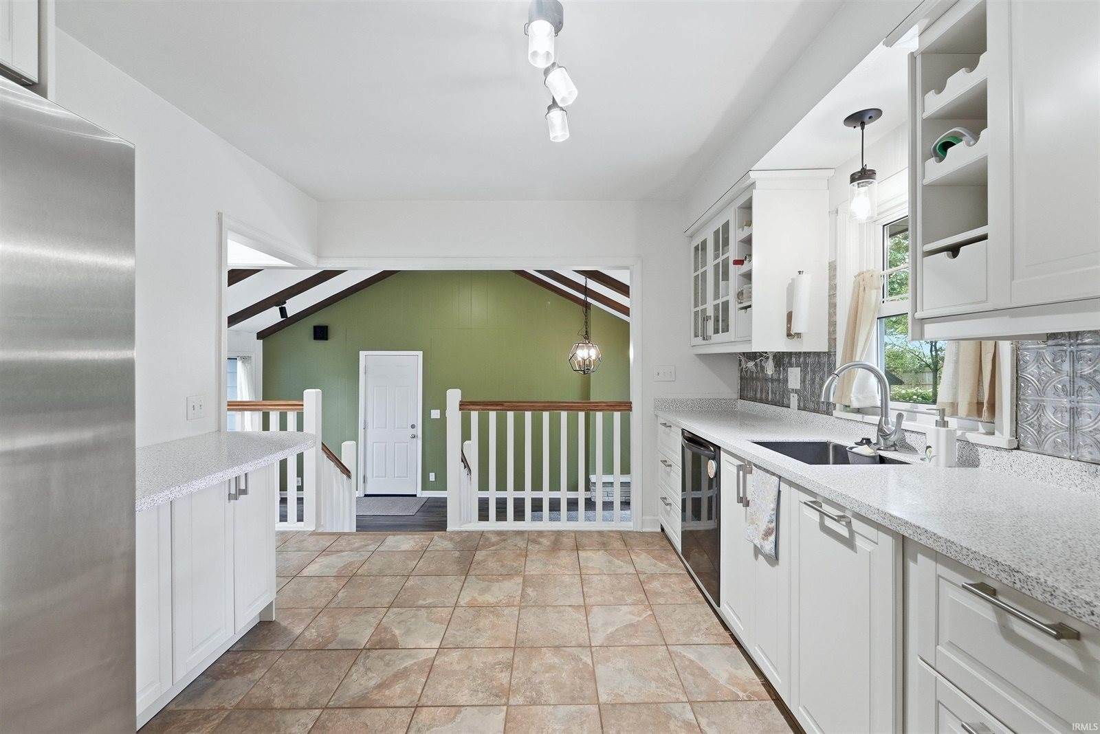 3005 W Moore Road, Muncie, IN 47304