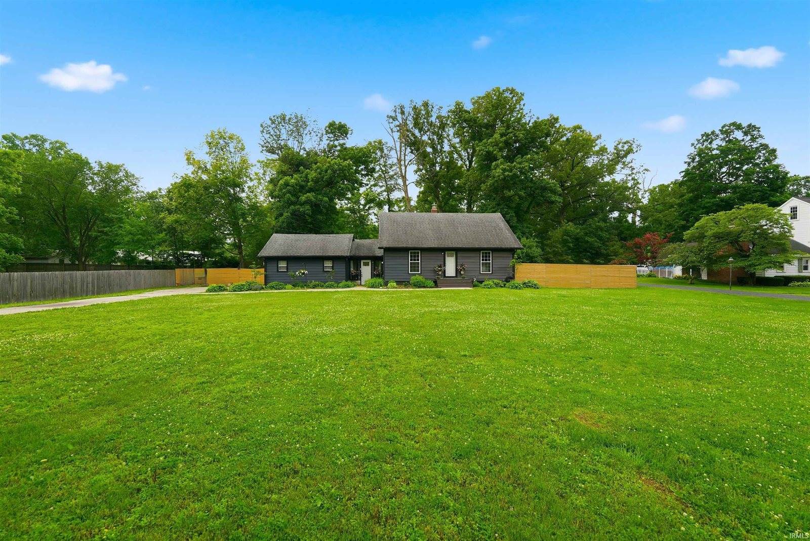 3005 W Moore Road, Muncie, IN 47304