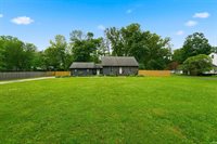 3005 W Moore Road, Muncie, IN 47304