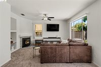 894 Stonewood Dr, Brentwood, CA 94513