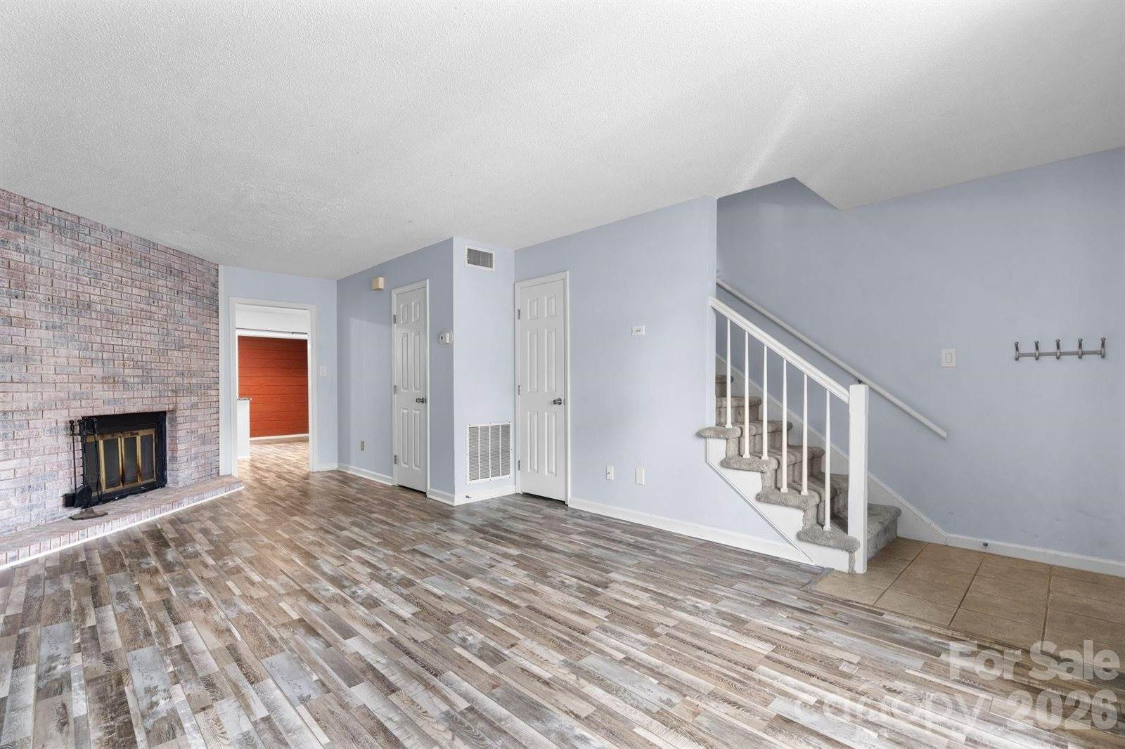 1330 5th Street NE, Hickory, NC 28601