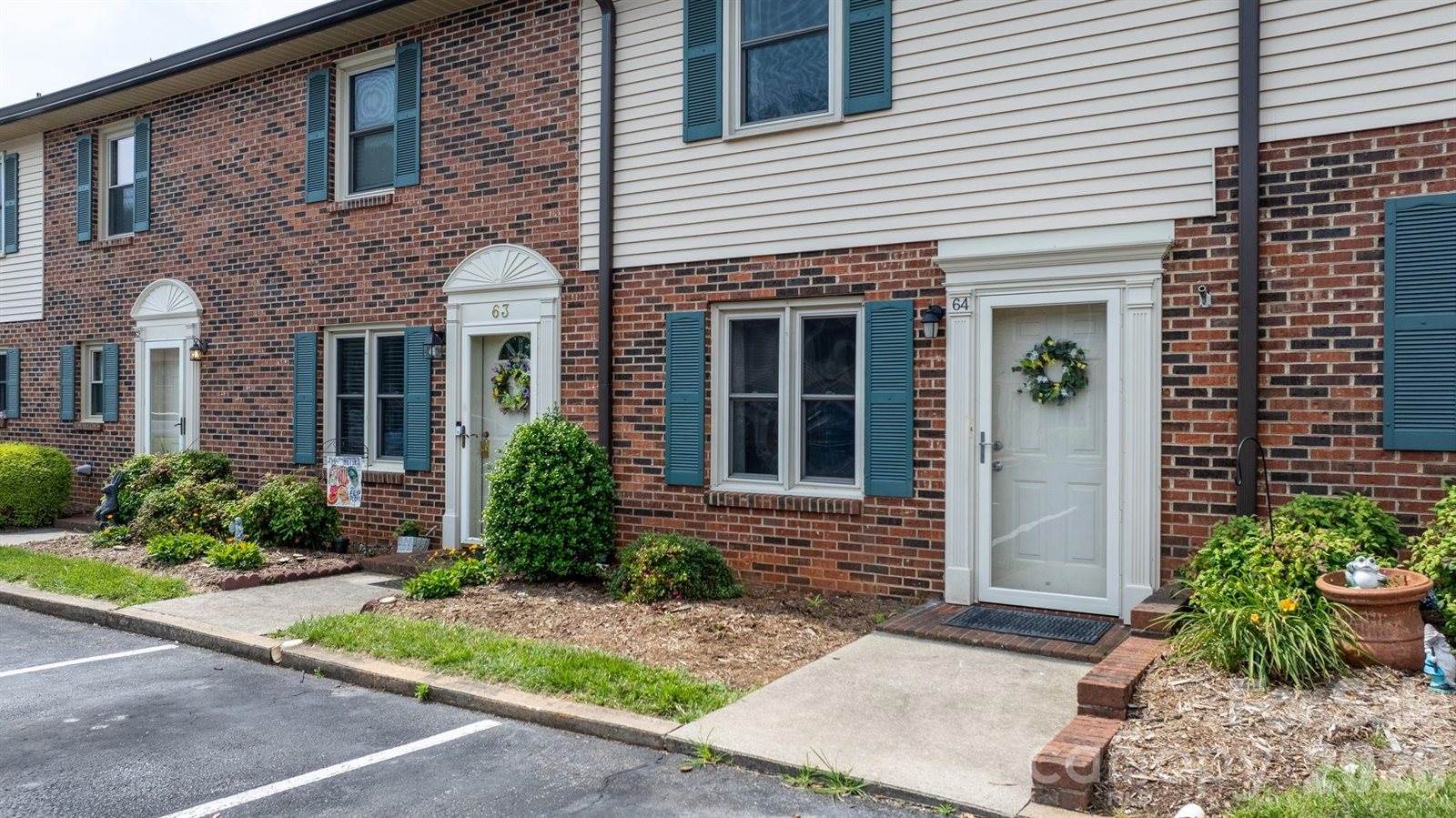 1330 5th Street NE, Hickory, NC 28601