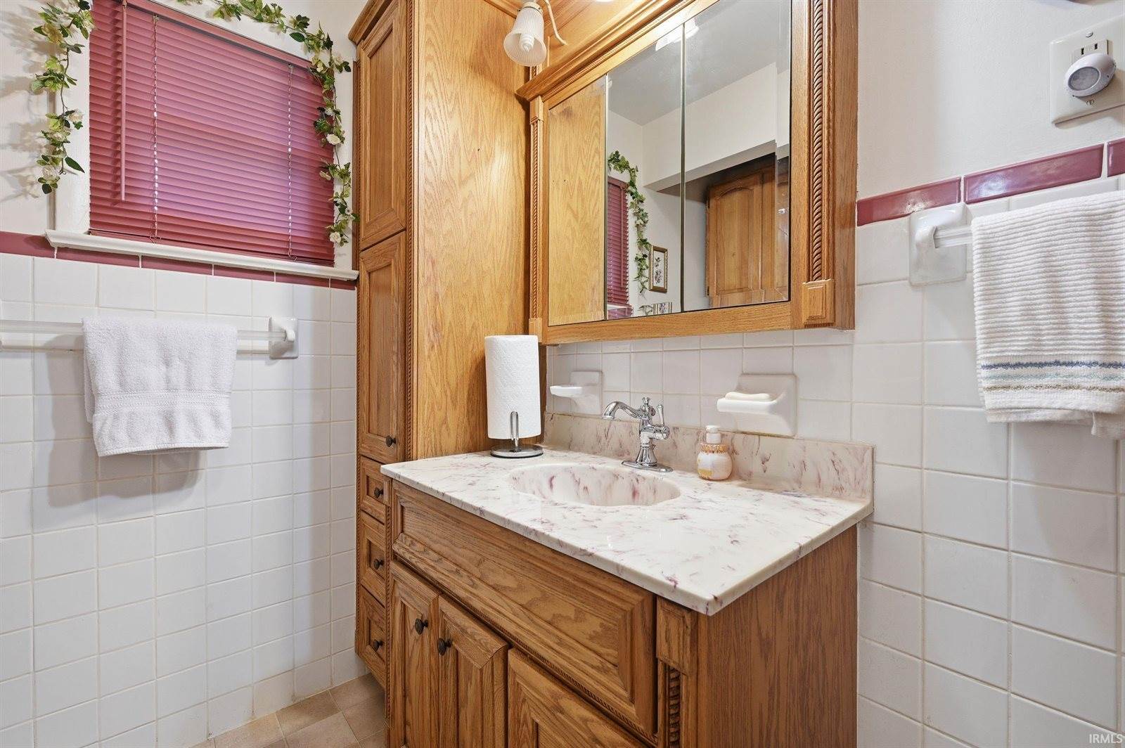 3914 N Lanewood Drive, Muncie, IN 47304