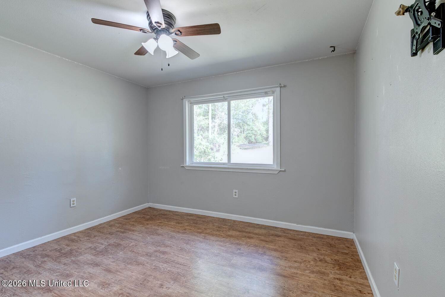 152 Mccastile Road, Carriere, MS 39426