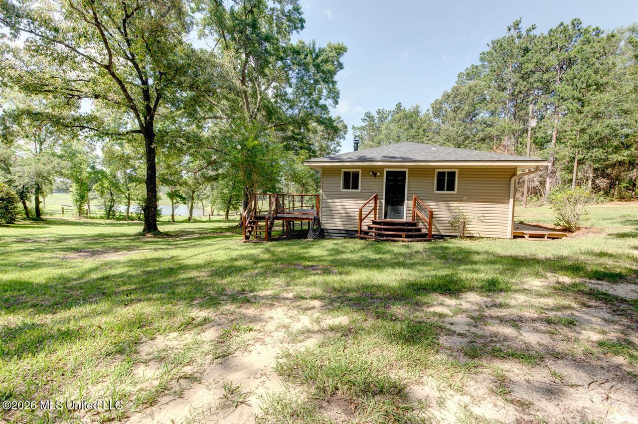 152 Mccastile Road, Carriere, MS 39426