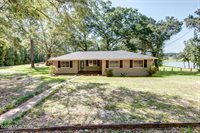 152 Mccastile Road, Carriere, MS 39426