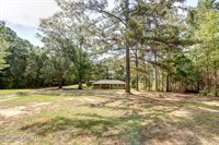 152 Mccastile Road, Carriere, MS 39426