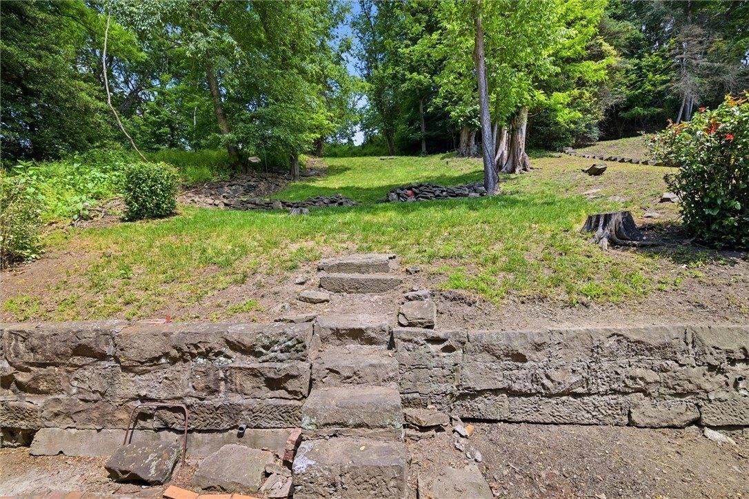 727 High St, Freeport Boro, PA 16229