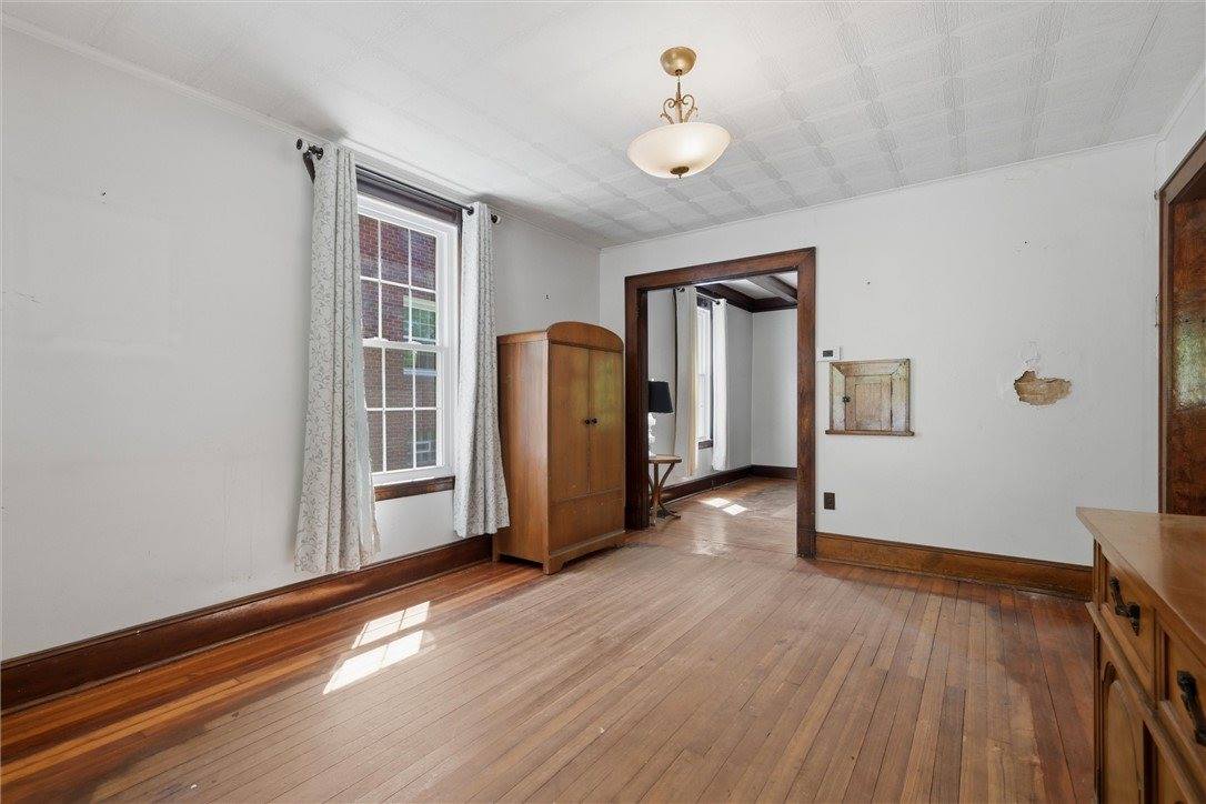 727 High St, Freeport Boro, PA 16229