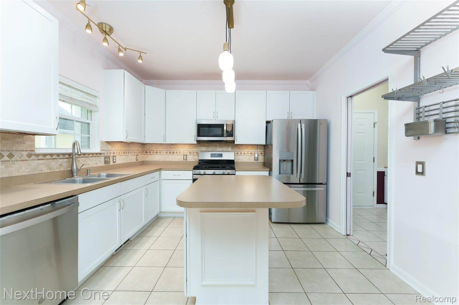 1818 Gilmore Street, HowellCity_Livingston, MI 48855