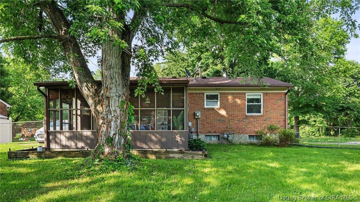 902 Washington Way, Jeffersonville, IN 47130