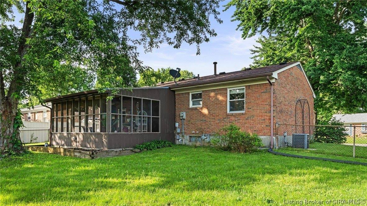 902 Washington Way, Jeffersonville, IN 47130
