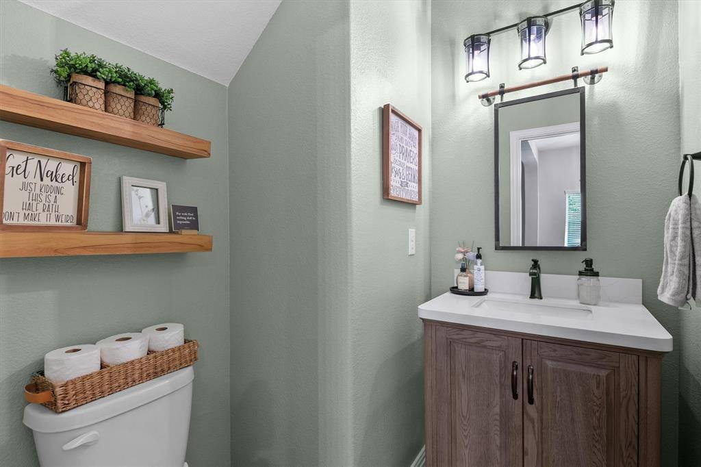 518 Dover Drive, Midlothian, TX 76065