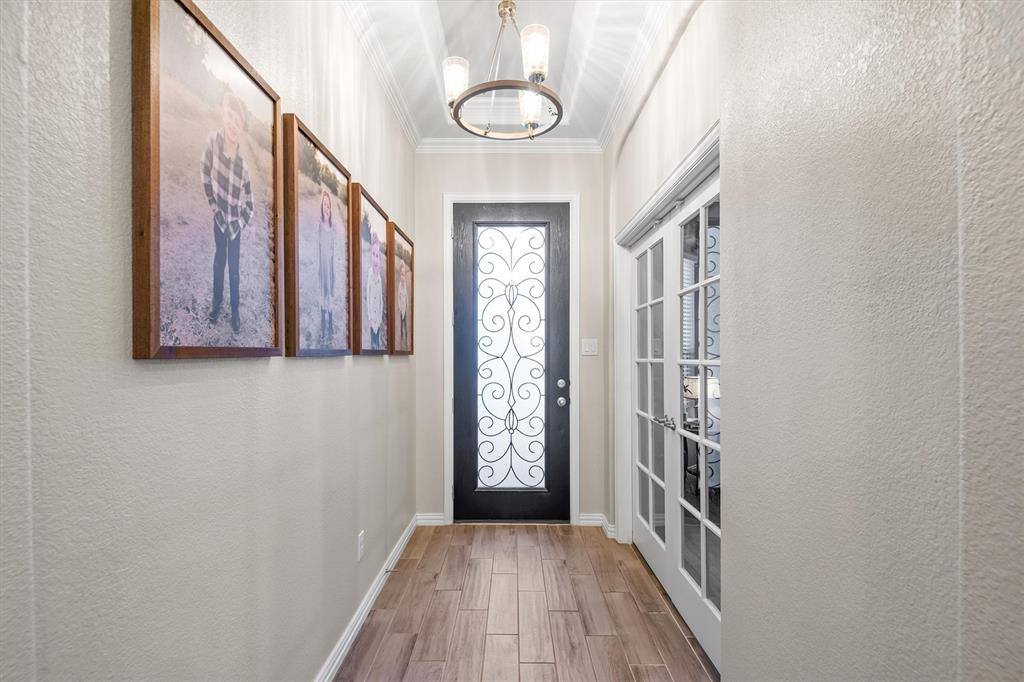 518 Dover Drive, Midlothian, TX 76065