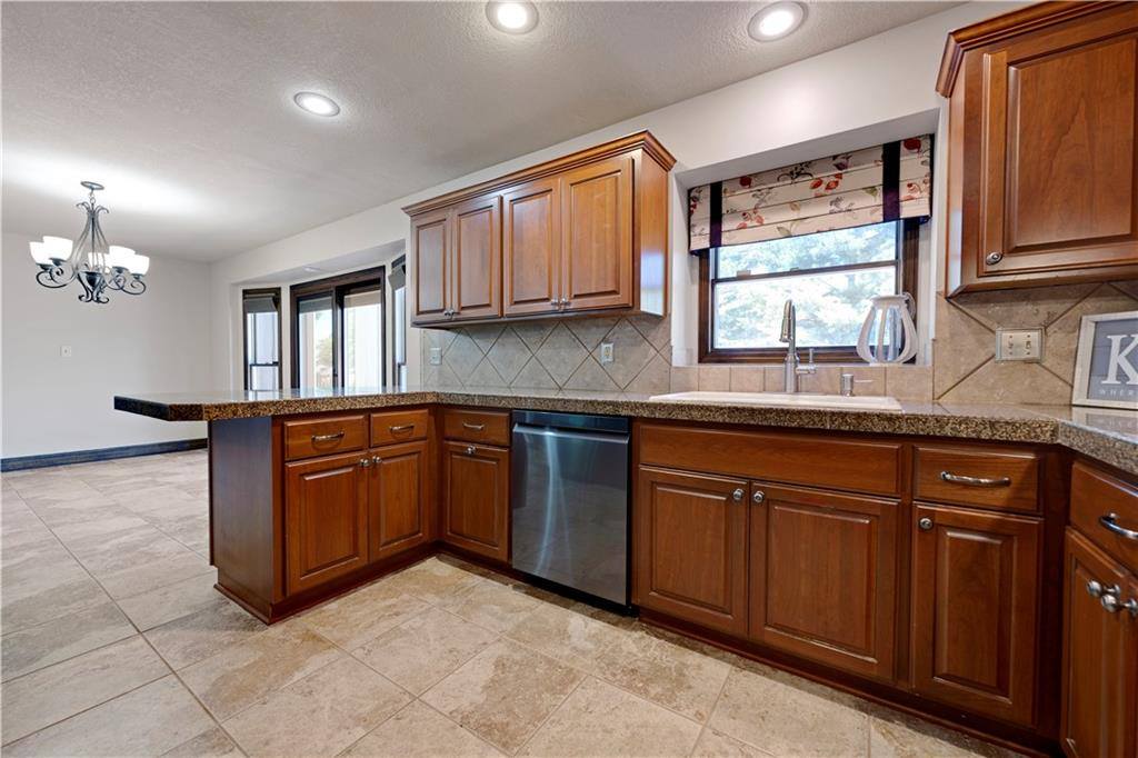 17713 157th Terrace, Basehor, KS 66012