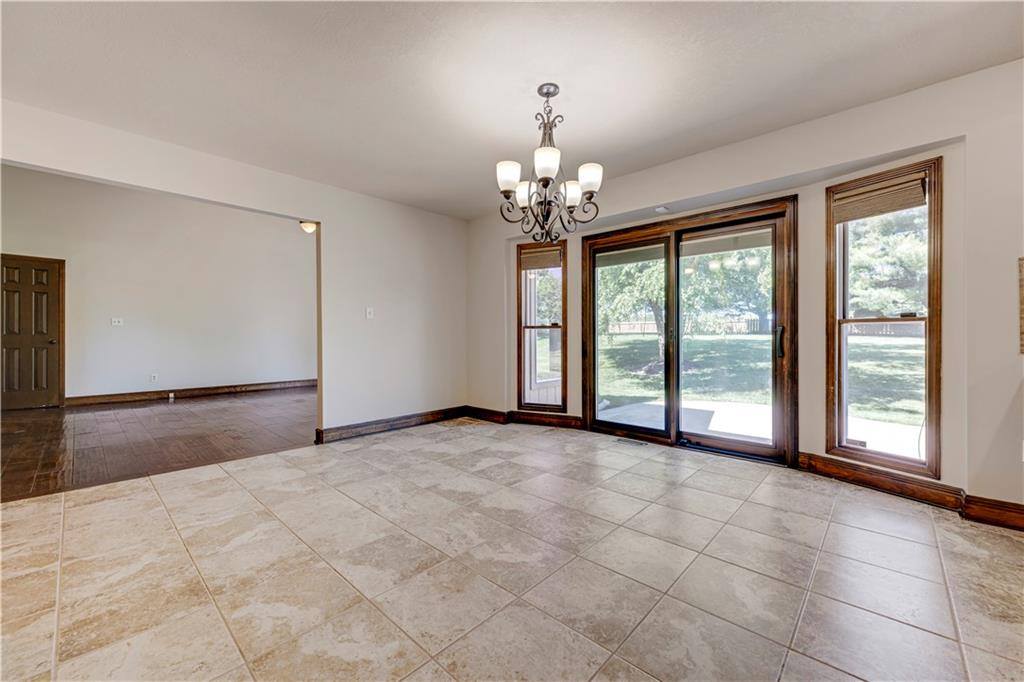17713 157th Terrace, Basehor, KS 66012