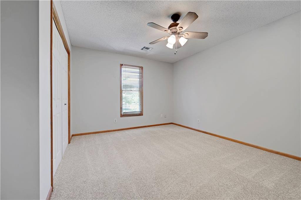 17713 157th Terrace, Basehor, KS 66012