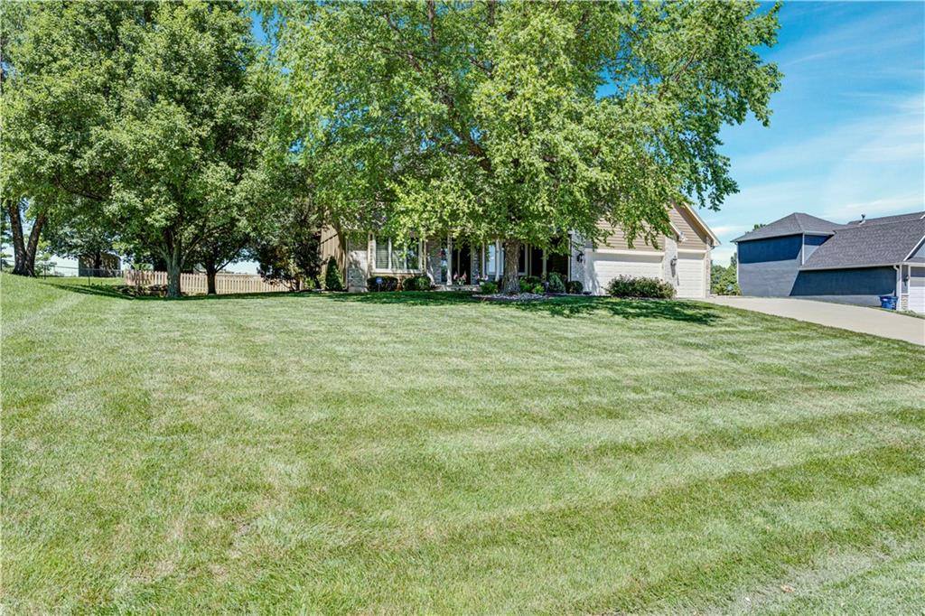 17713 157th Terrace, Basehor, KS 66012