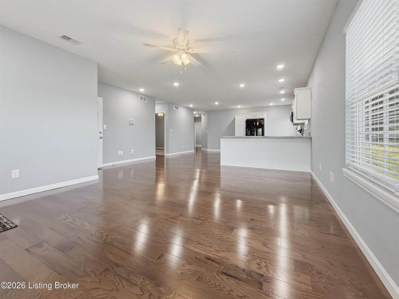150 Michael Ln, Brandenburg, KY 40108
