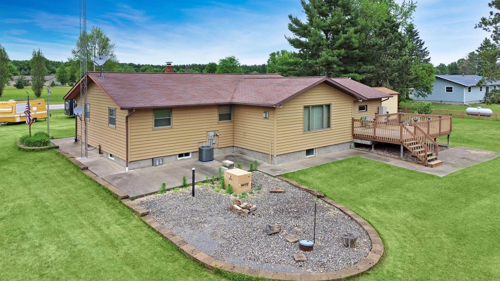 N9674 State Road 108 -, Farmington, WI 54642