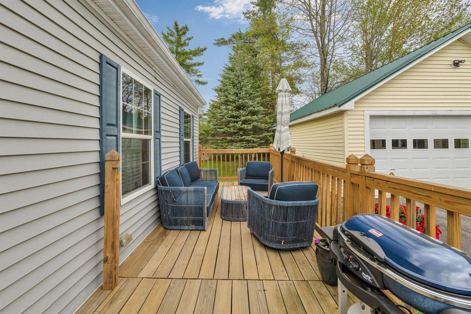 8 E Street, Bangor, ME 04401