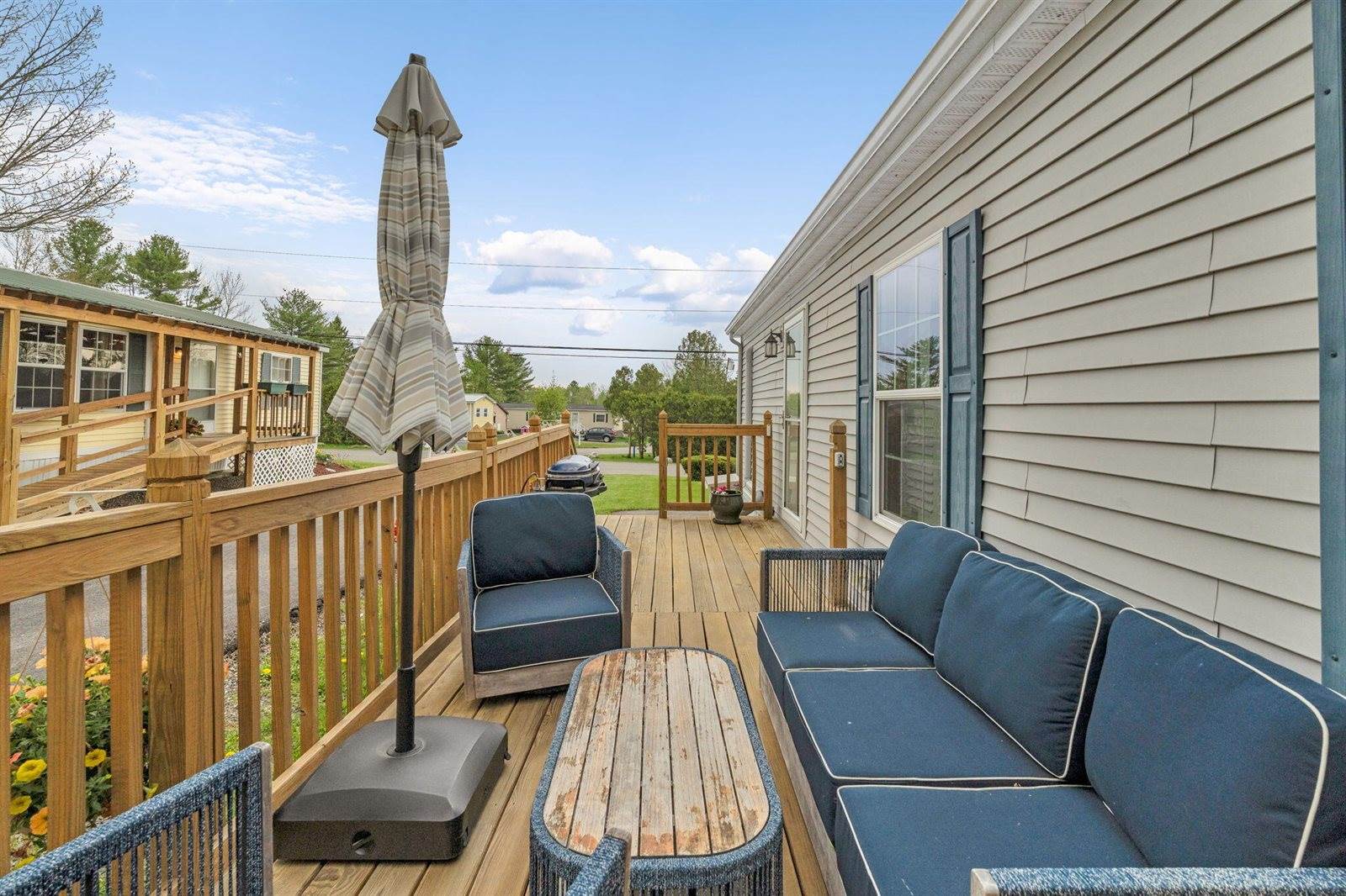 8 E Street, Bangor, ME 04401
