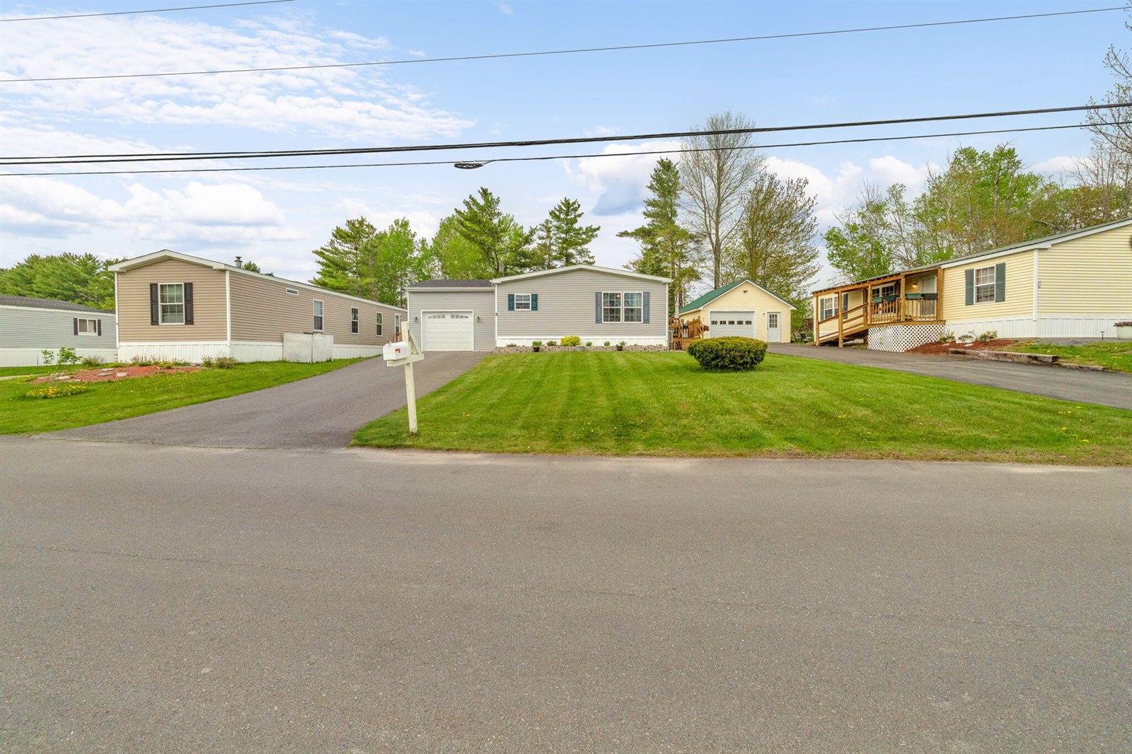 8 E Street, Bangor, ME 04401