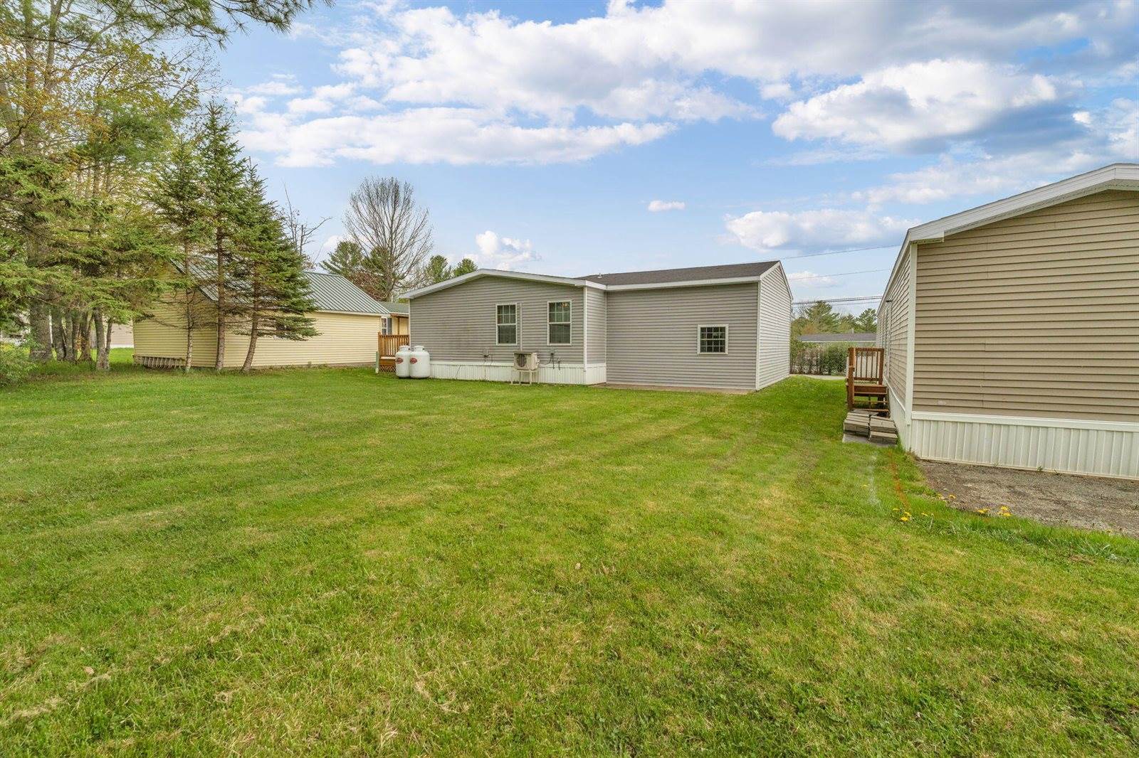 8 E Street, Bangor, ME 04401