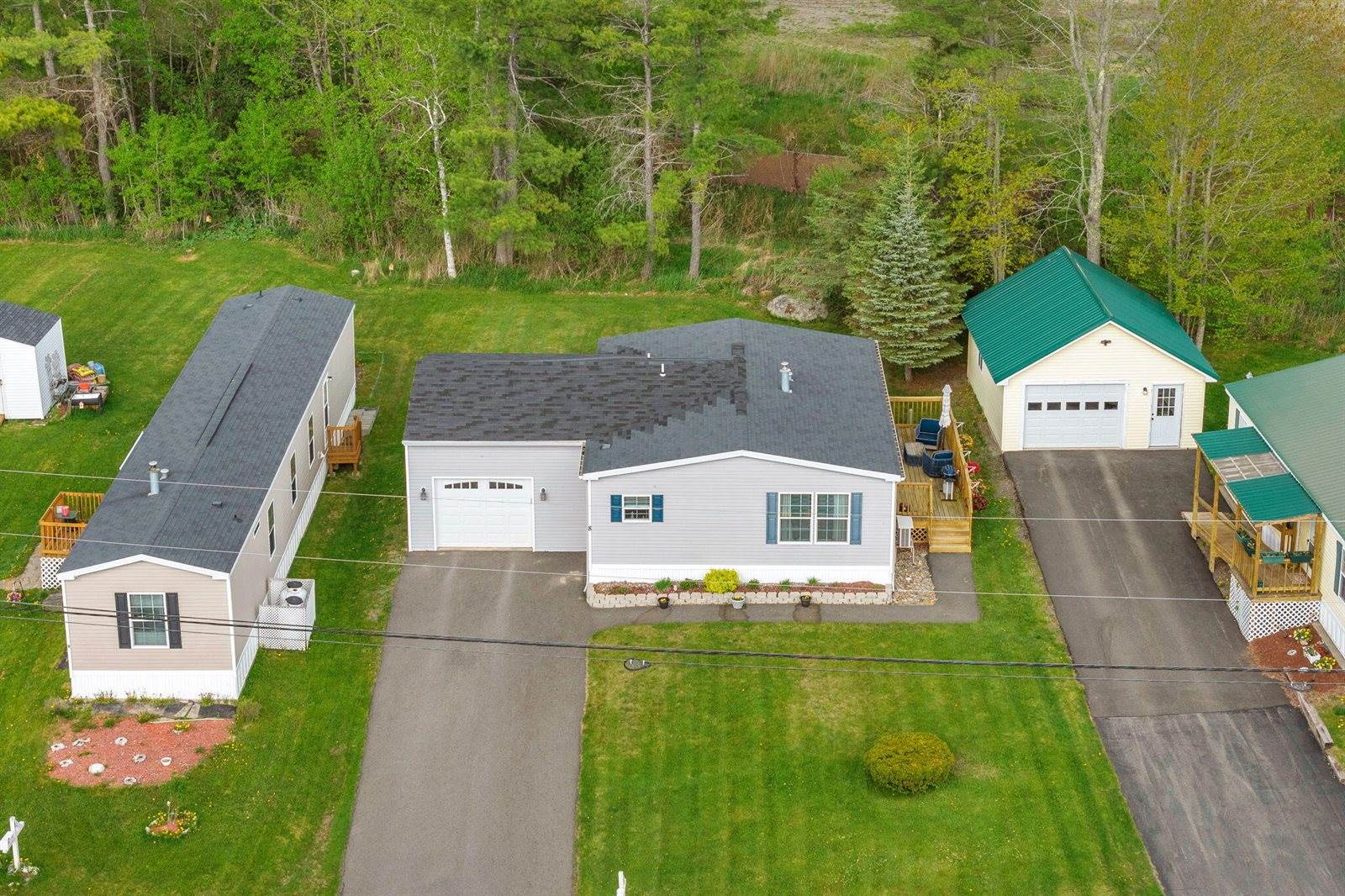 8 E Street, Bangor, ME 04401