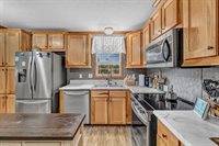 8 E Street, Bangor, ME 04401