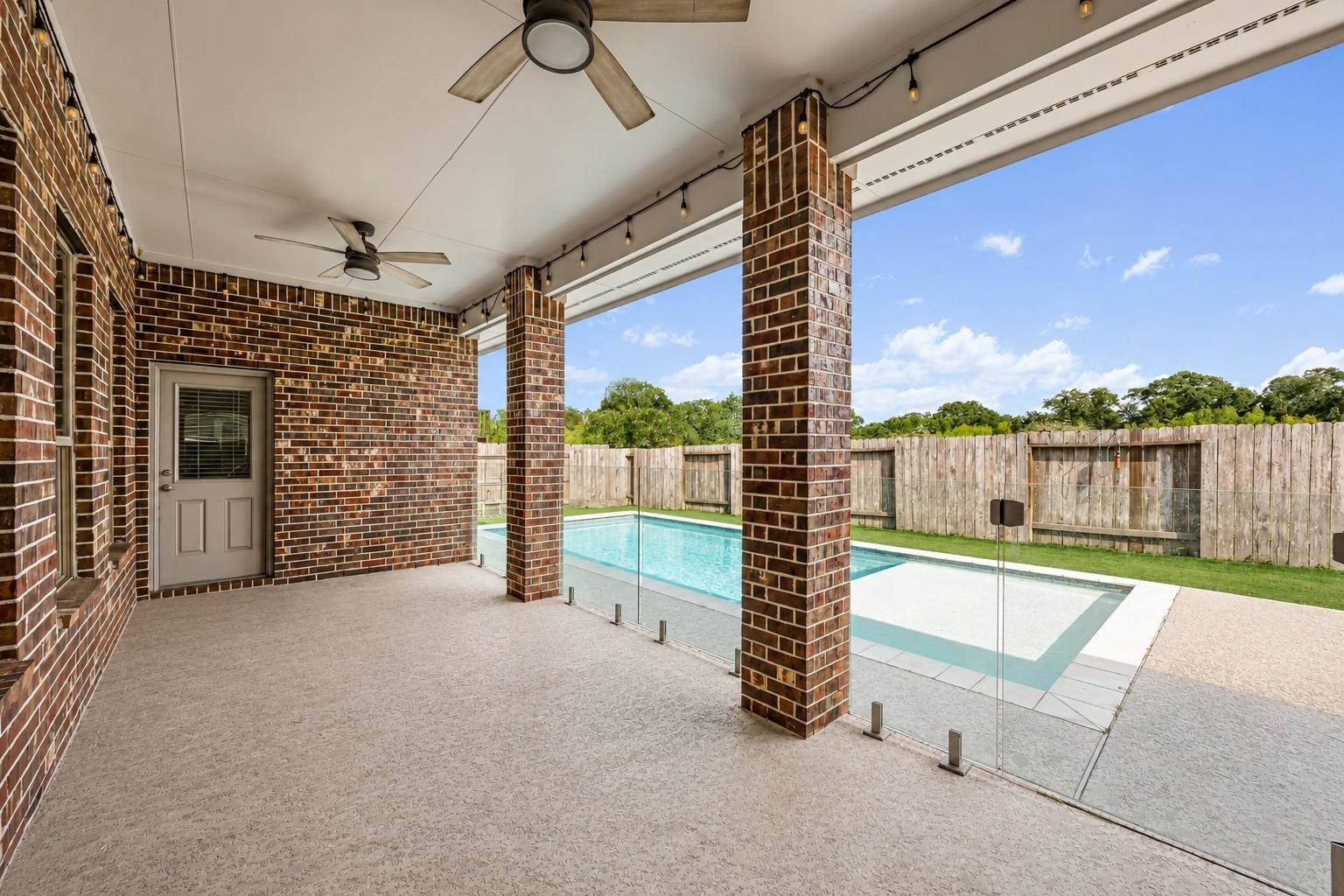 4213 Sycamore Point, Friendswood, TX 77546