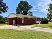 1813 Fearing Avenue, Elizabeth City, NC 27909