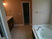 318 Lovorn Circle, Warner Robins, GA 31088