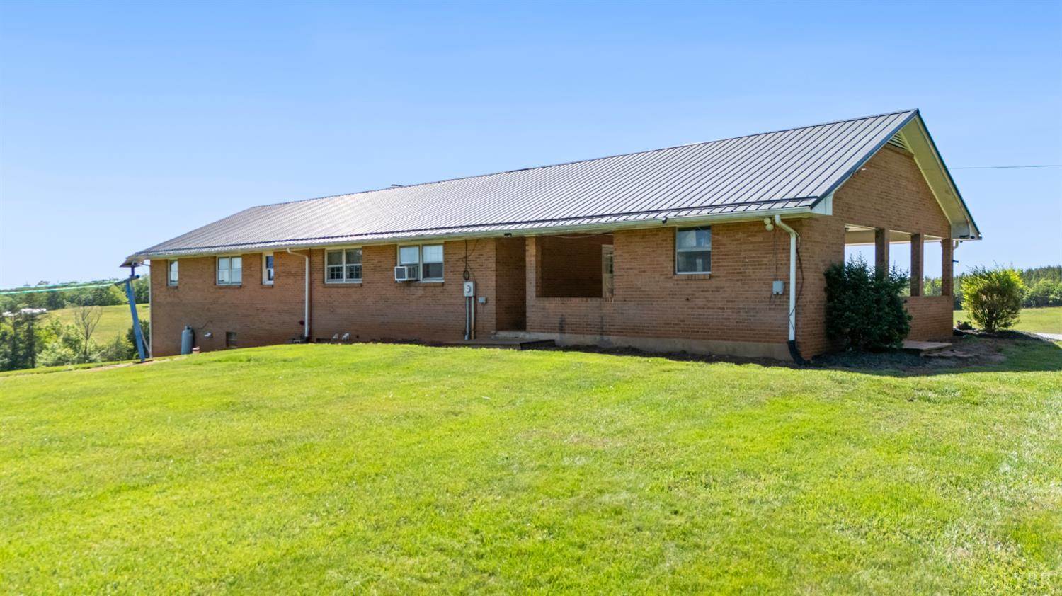 1893 Stone Mill Road, Hurt, VA 24563