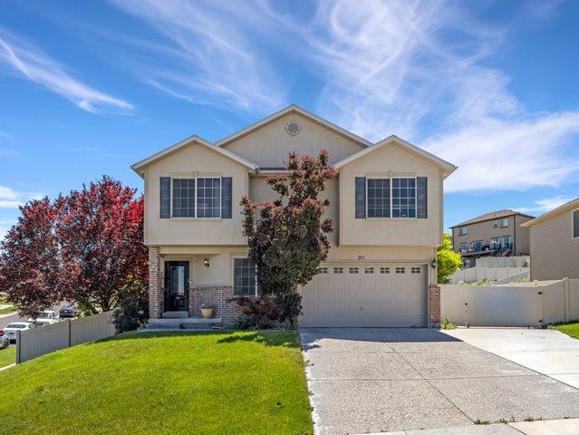 211 West Kestrel Dr, Saratoga Springs, UT 84045