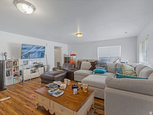 211 West Kestrel Dr, Saratoga Springs, UT 84045