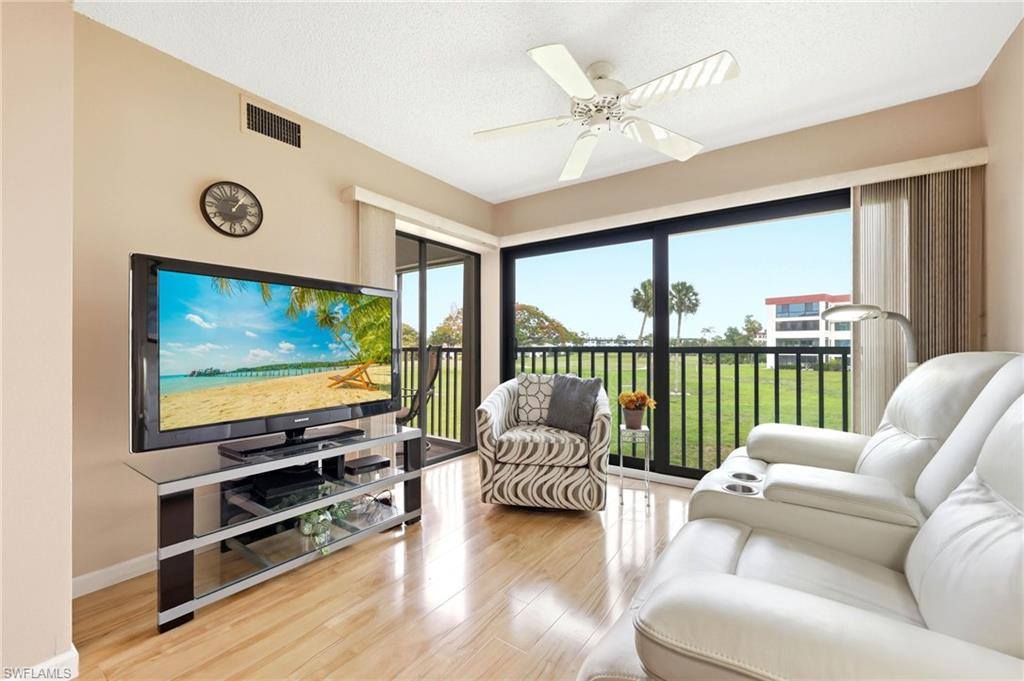 7406 Lake Breeze DR 218, Fort Myers, FL 33907