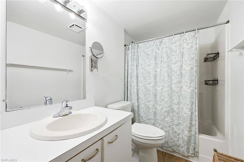 7406 Lake Breeze DR 218, Fort Myers, FL 33907