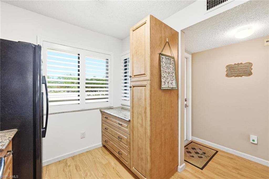 7406 Lake Breeze DR 218, Fort Myers, FL 33907