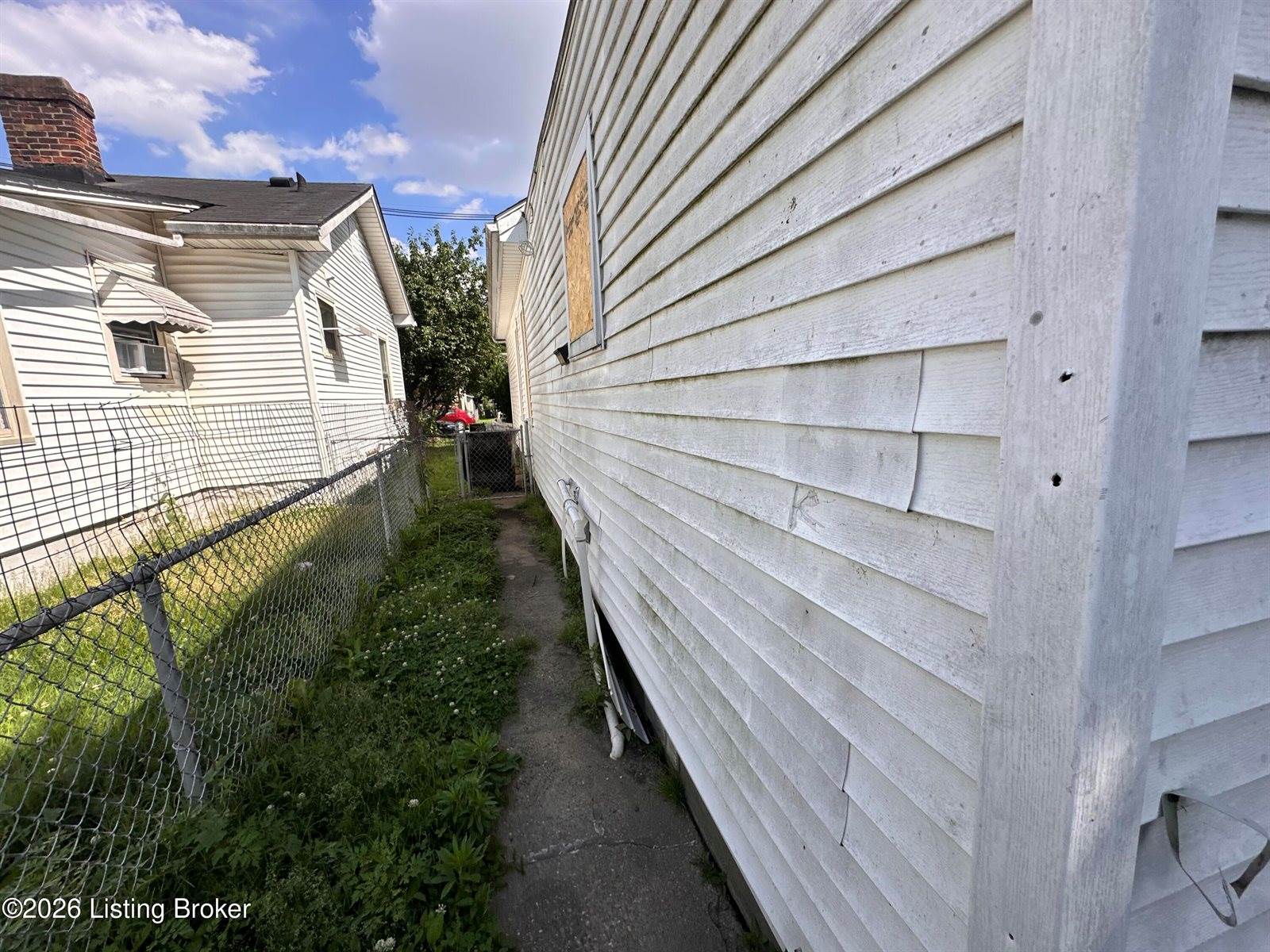 2732 Montana Ave, Louisville, KY 40208