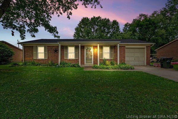 1305 Sunshine Lane, Jeffersonville, IN 47130