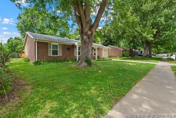 1305 Sunshine Lane, Jeffersonville, IN 47130
